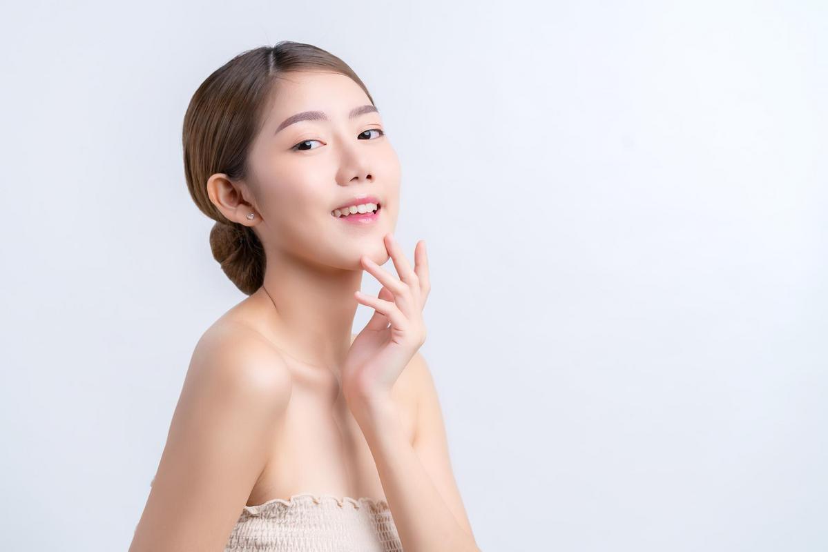 ชีวิตเมืองโซลสุดอลัง การผสมผสานระหว่างสถาปัตยกรรมเก่าและใหม่ในรูปภาพที่เป็นภาพสุขุมยันล้ำลึก
